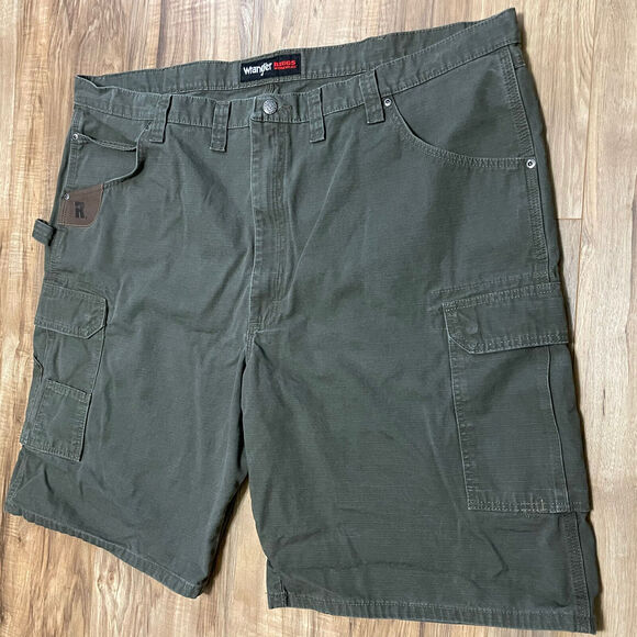 Wrangler Riggs Workwear Shorts Men’s Size 46 Ripstop Green Cargo Carpenter - Picture 3 of 9